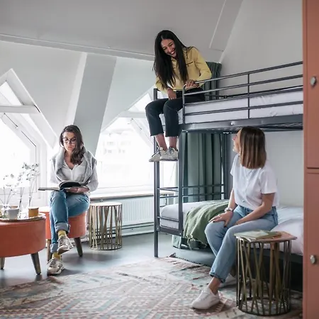 Pink Flamingo Boutique Hostel