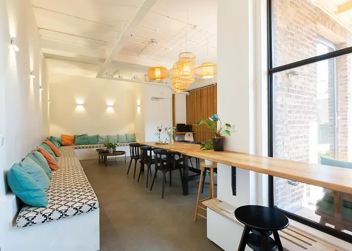 Pink Flamingo Boutique Hostel