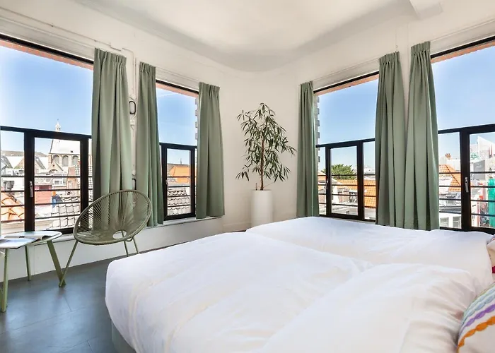 Pink Flamingo Boutique Hostel