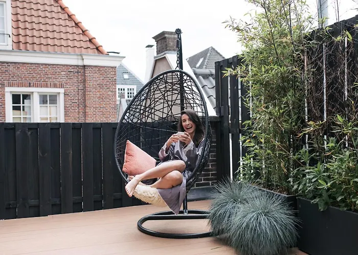 Pink Flamingo Boutique Hostel *