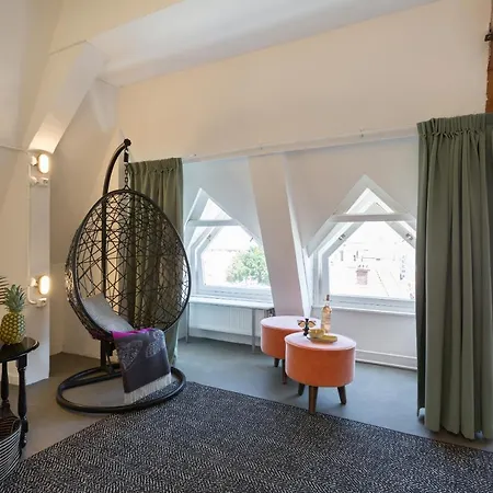 Pink Flamingo Boutique The Hague