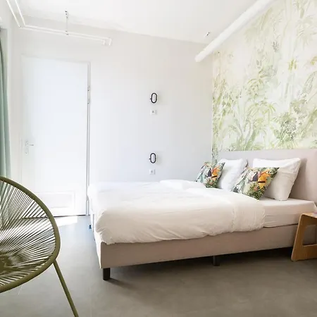 Pink Flamingo Boutique * The Hague