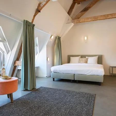 Pink Flamingo Boutique Hostel Lahey