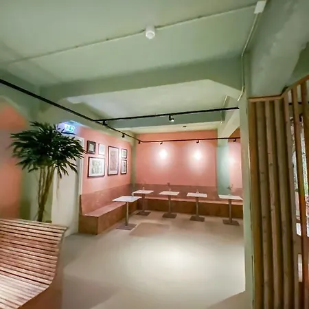 Hostel Pink Flamingo Boutique Lahey