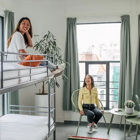 Pink Flamingo Boutique Hostel *