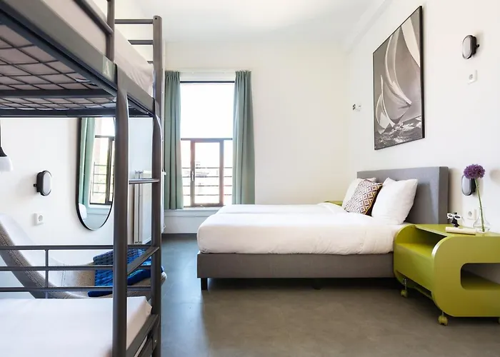 Pink Flamingo Boutique Hostel *