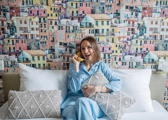 Pink Flamingo Boutique האג